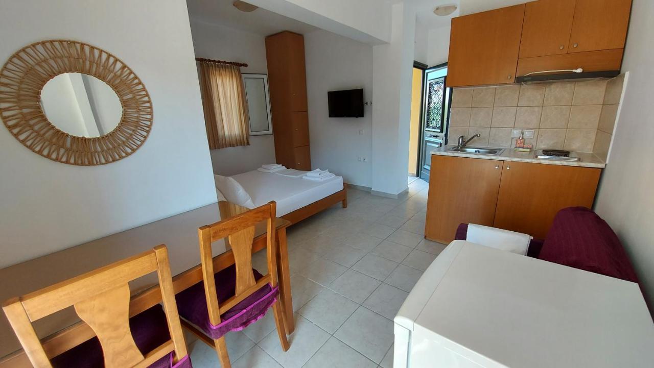 C-View Apartments Megalochori  Ngoại thất bức ảnh