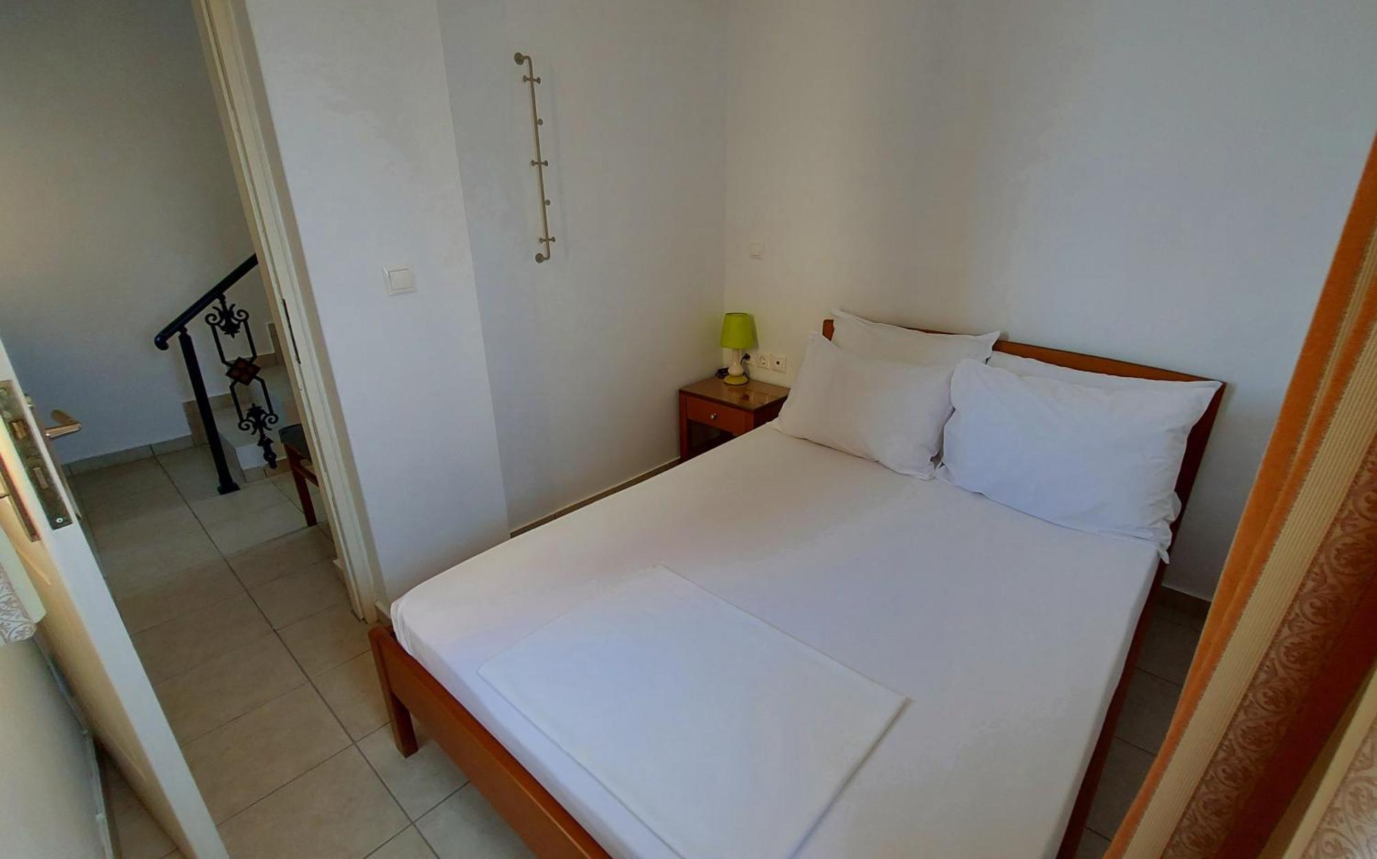 C-View Apartments Megalochori  Phòng bức ảnh